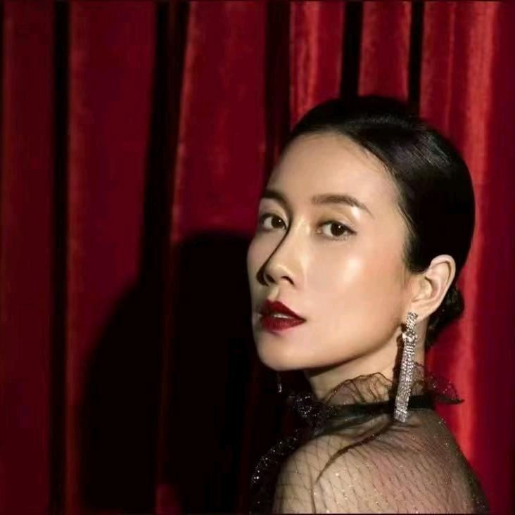 温姐姐美妆间