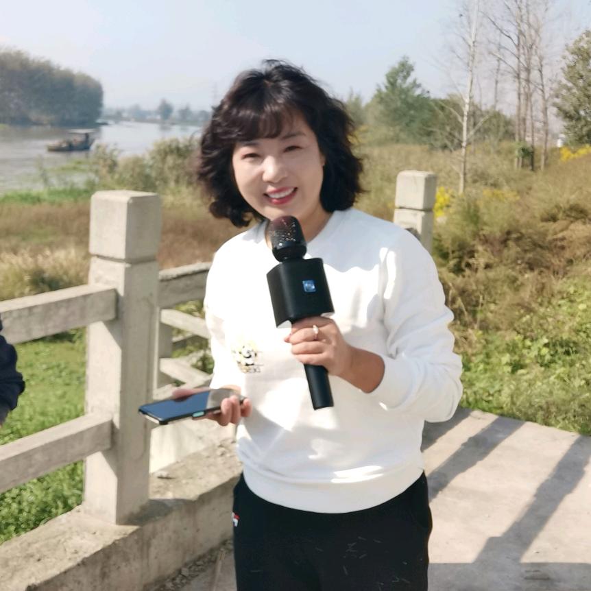 爱唱歌的小陈老师