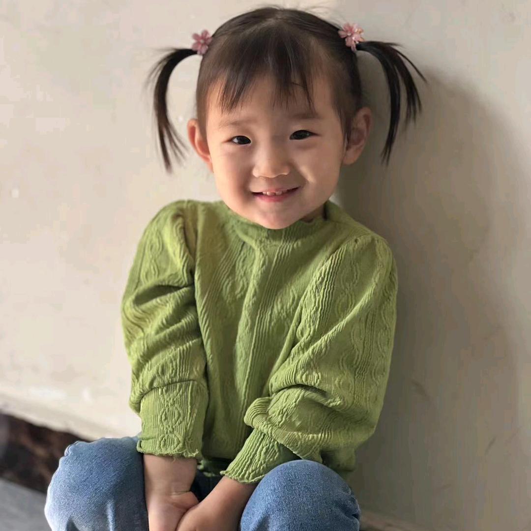 家有一百万和四朵金花😘😘