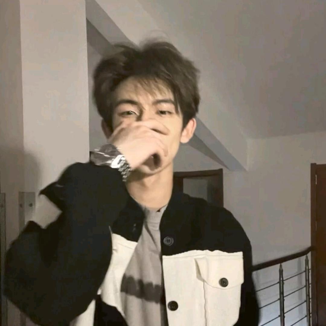 廿香二五……