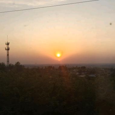 别买三个汉堡了