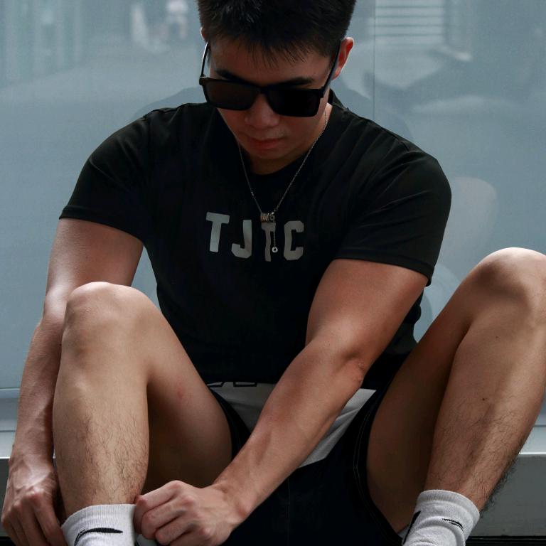 小敢别睡啦