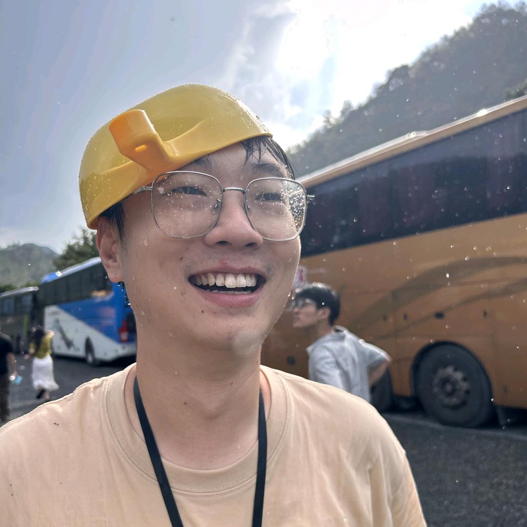 魏何不画（魏老师）