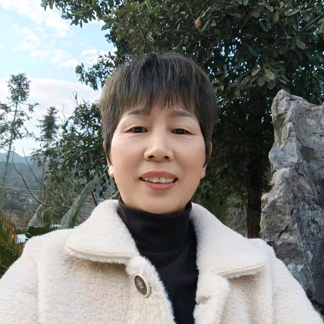 爱跳舞的周惠秀