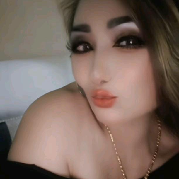 冰心女郎، 双子座