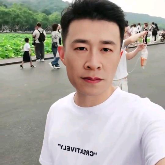 鸣哥