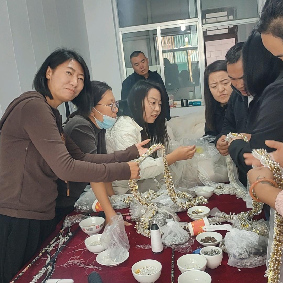 手工活穿珠