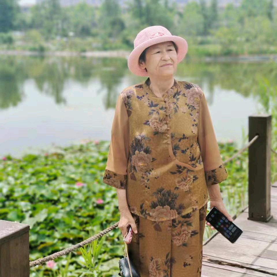 外孙的姥姥