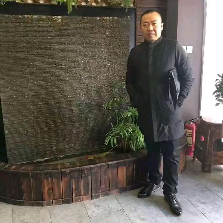 盘锦黑哥