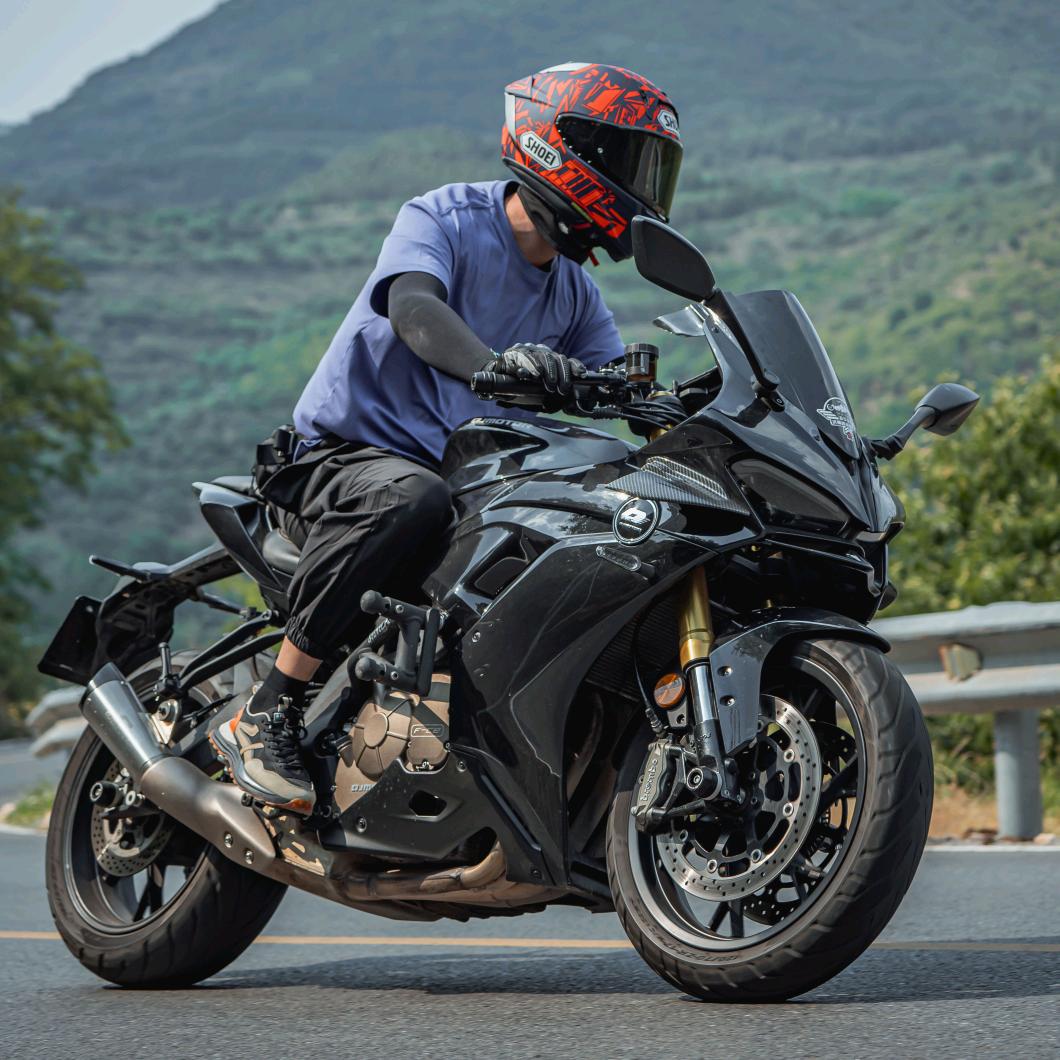 星河爱吃饼干✨