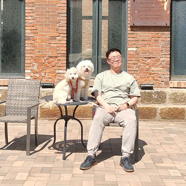 被保鲜的特大号尼古拉头像