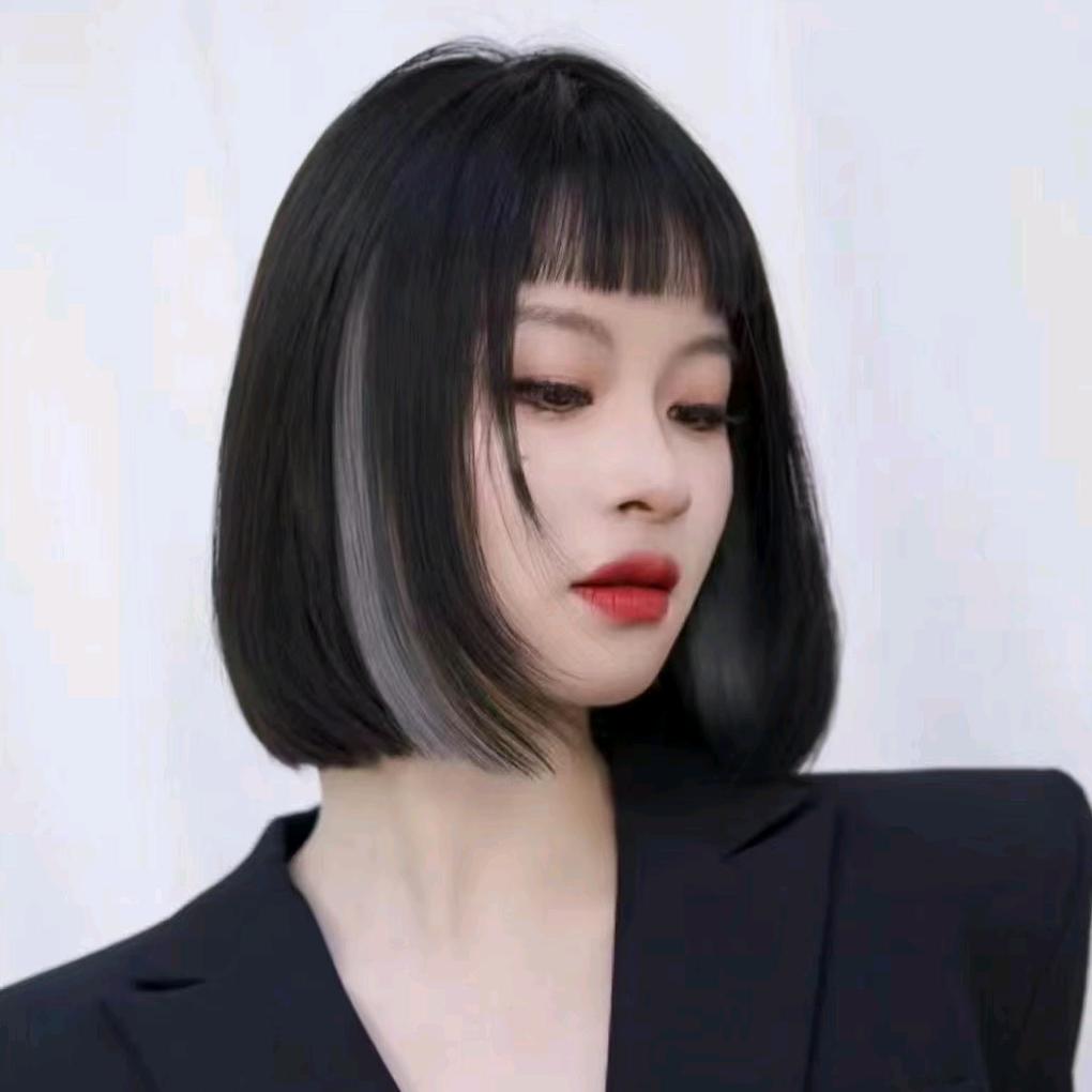 @短发姑娘(庆国庆迎春秋）