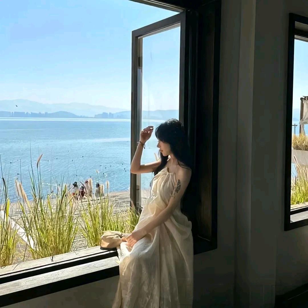 临 瑜  🦋🐳
