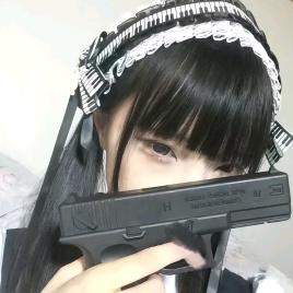 毛绒绒心碎小猫