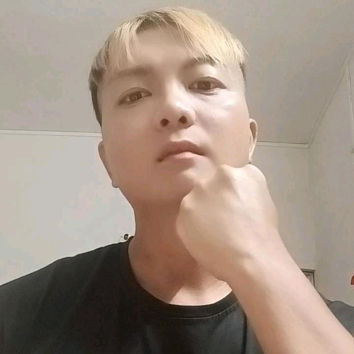 😈    荣帅教主    😈