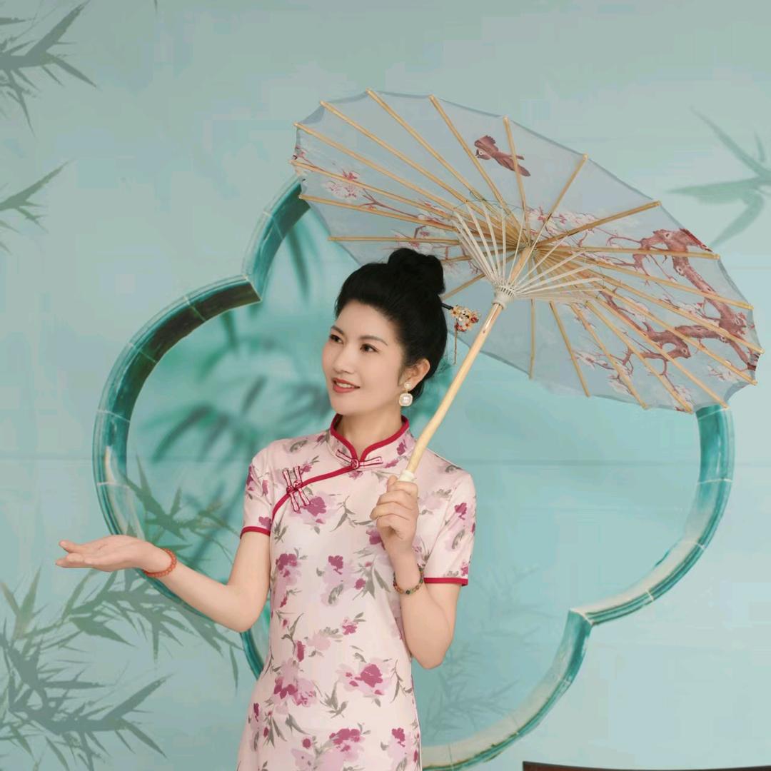 爱越蓝天