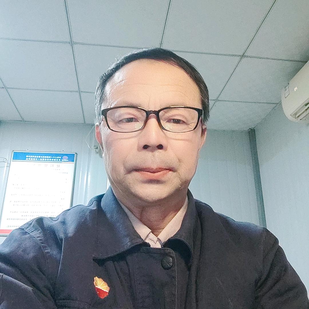 成杰峰(爱书法爱音乐)