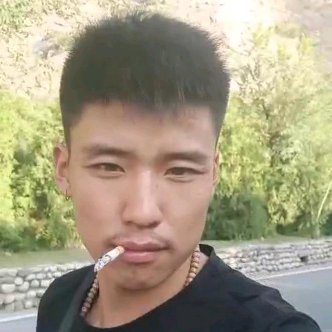 ;-)嘿