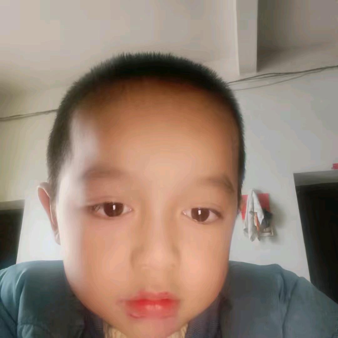 玉佩杨早早头像