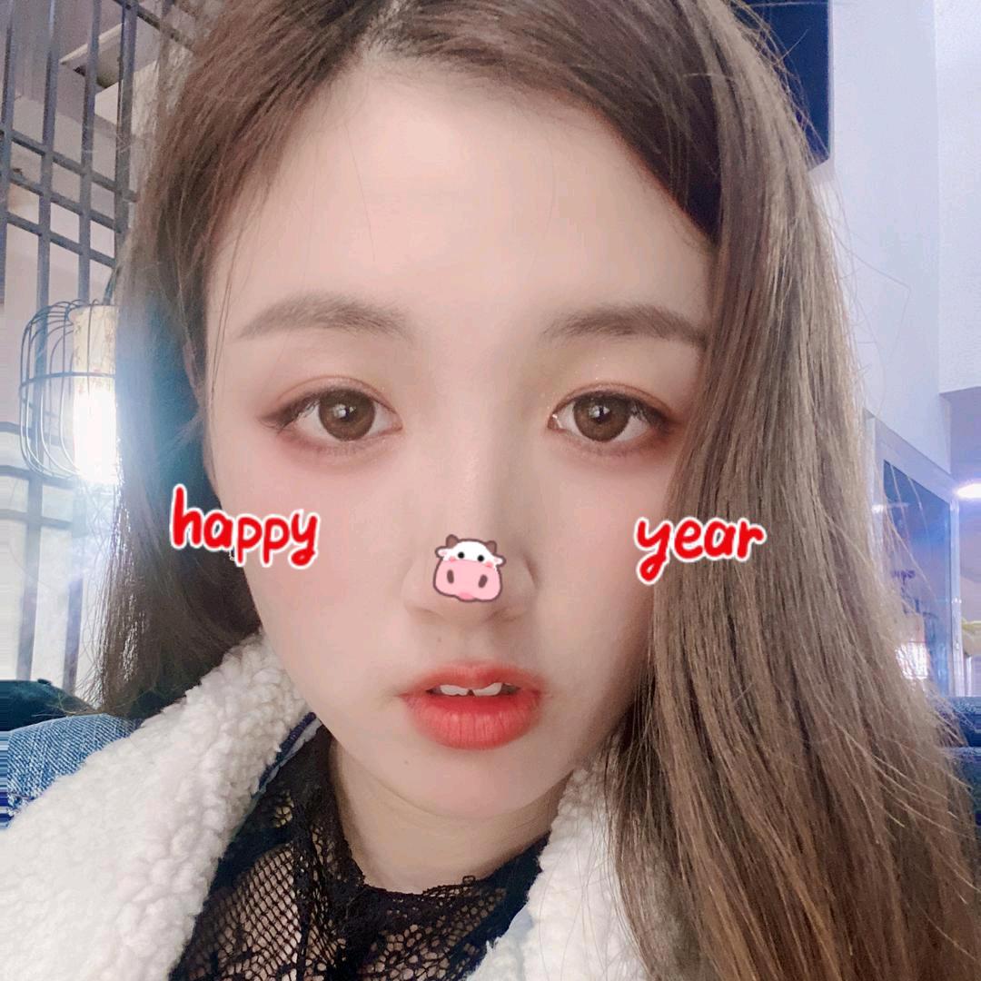 爱笑的女孩运气不会太差🙂