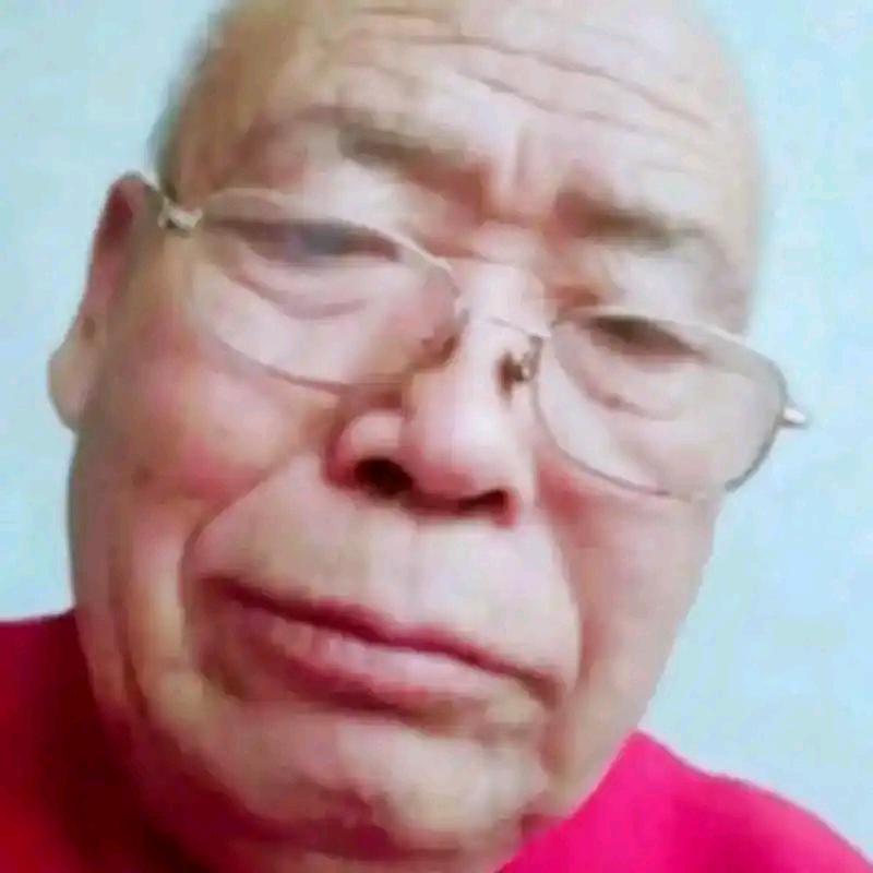 刚满八十岁