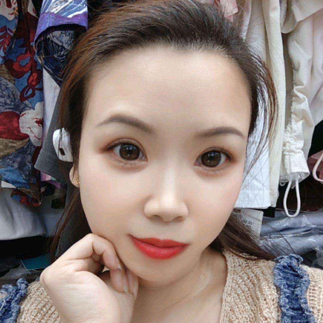 蔓卿范汉婵时尚服饰小铺的头像