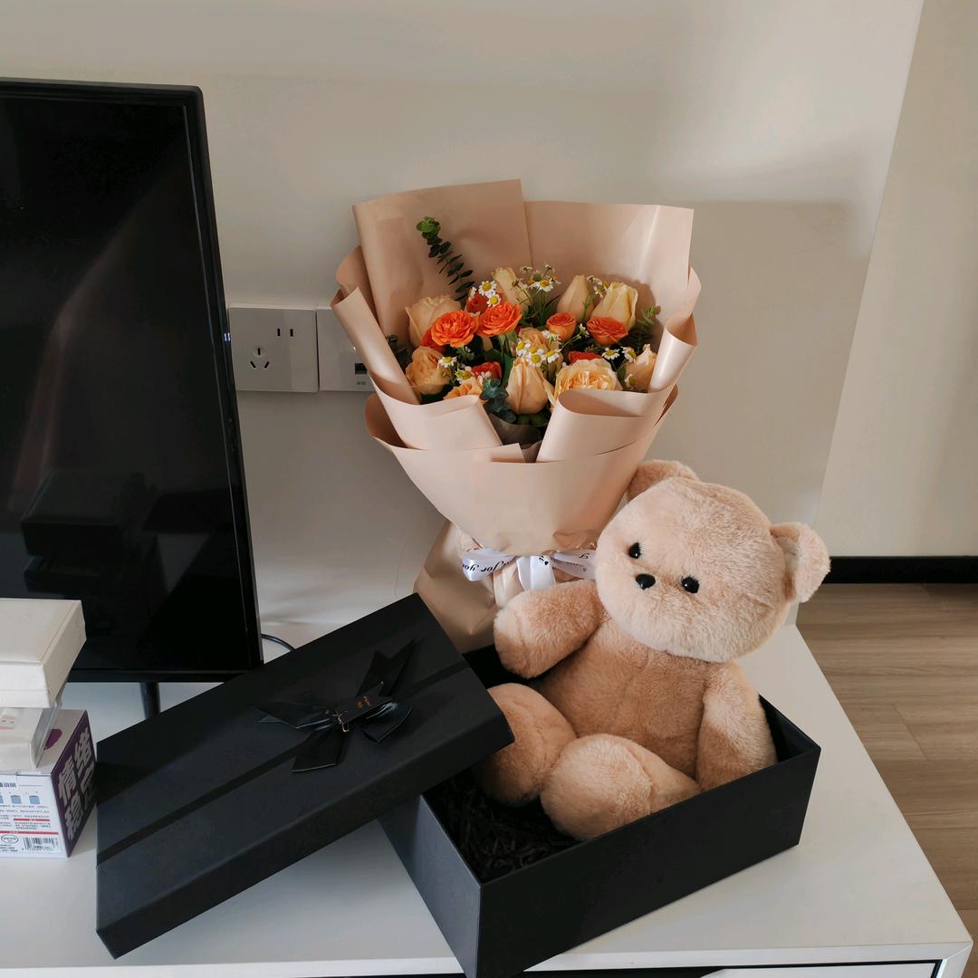 暴走老头cosplay女仆