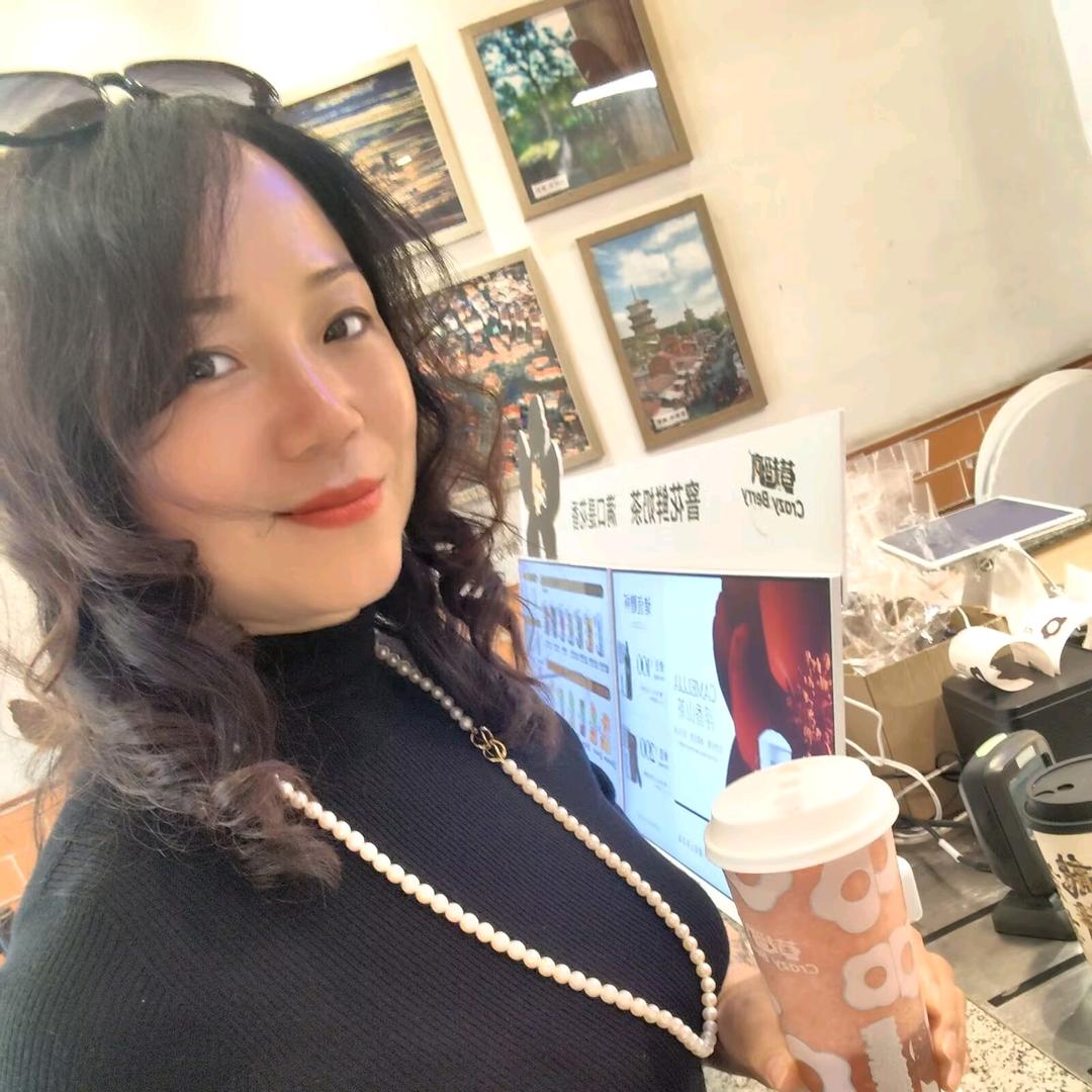 在逃女王👸🏻