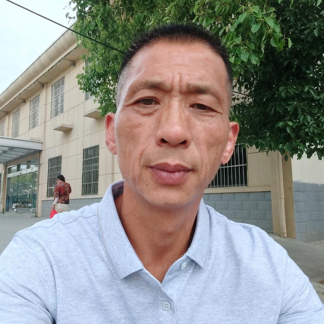 石哥哥1下午1点10分开播。