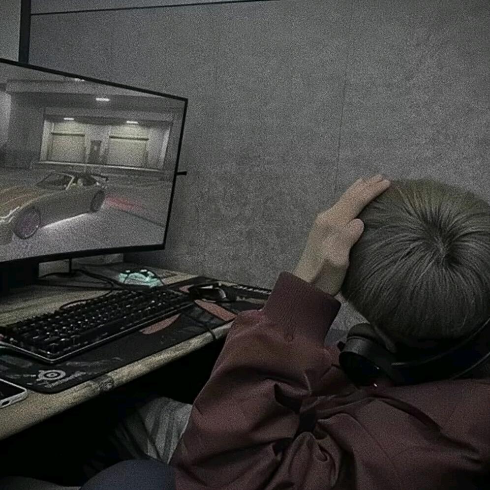 凹