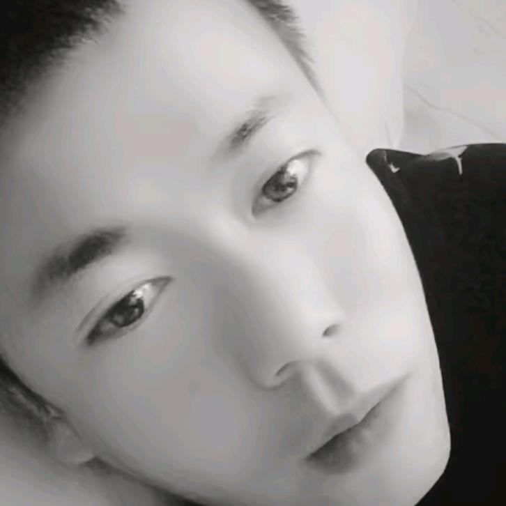 🐴  少  ^  爷   ^ （互粉）