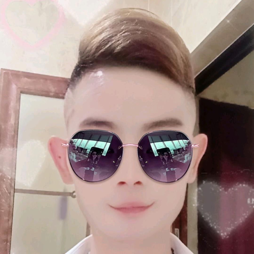梁 公 子