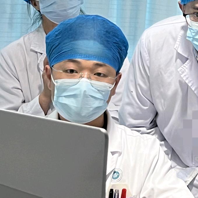 颈肩腰腿痛科汪海坤医生