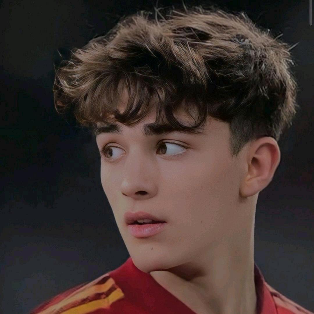 被命运抓住的脖颈