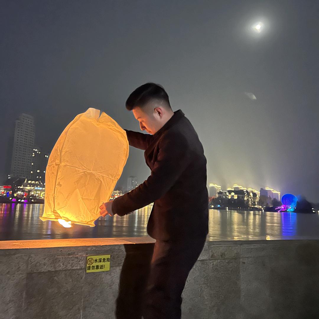 李情探