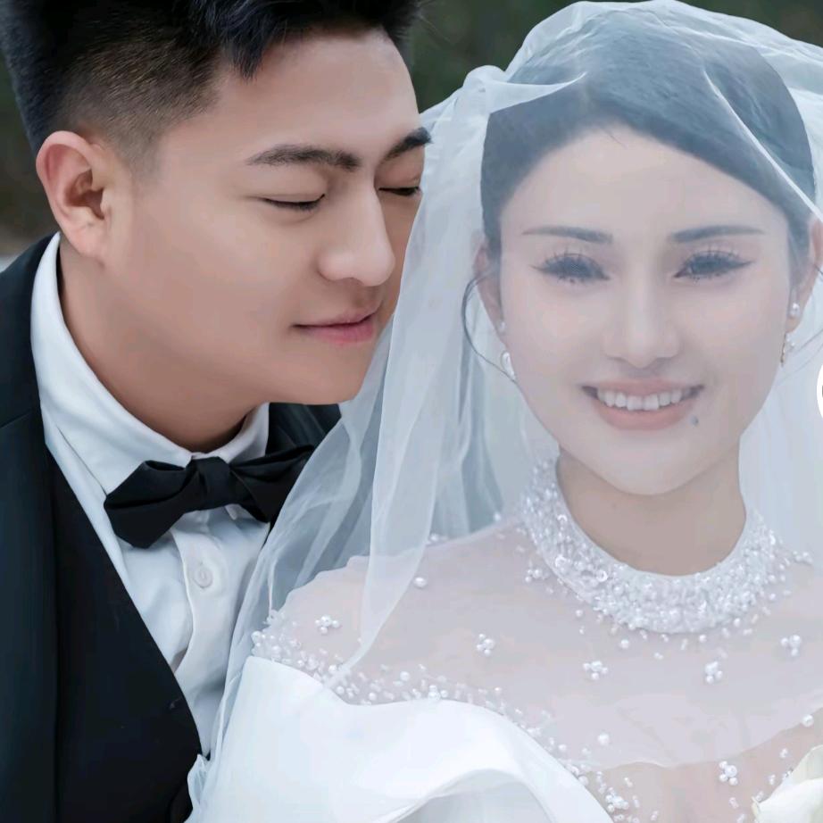 唐三妹授权小店…小莉吖