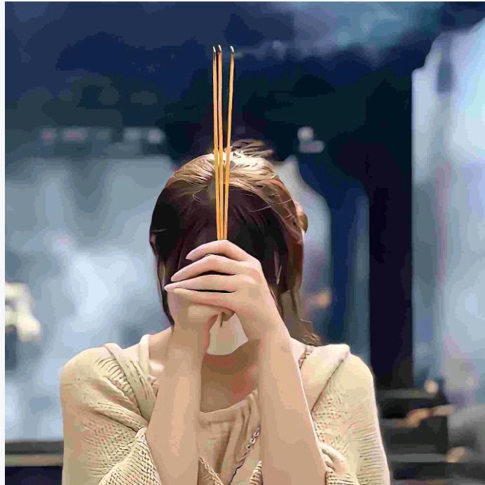 爱吃冰淇淋的小荷（开始努力版）