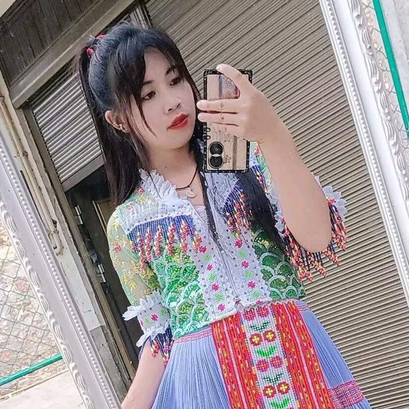 小芬，🍀