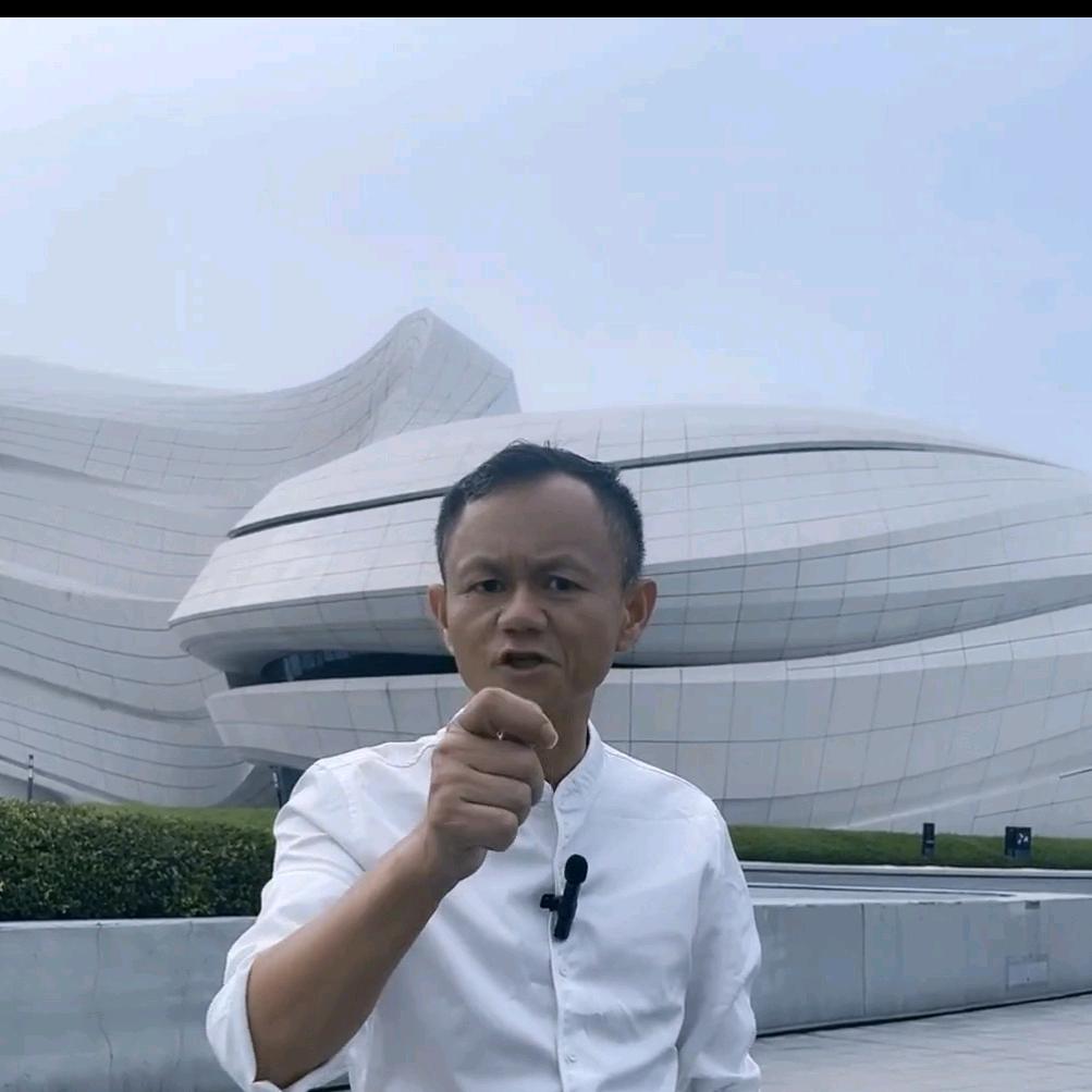谭少爷。