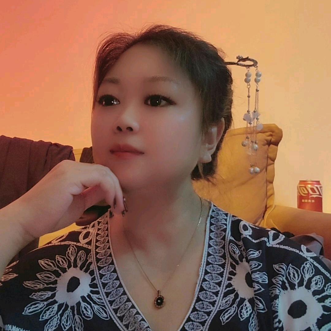 只饮烈酒不谈过往