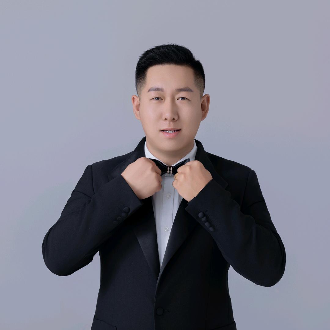蒙J开卡车的小火
