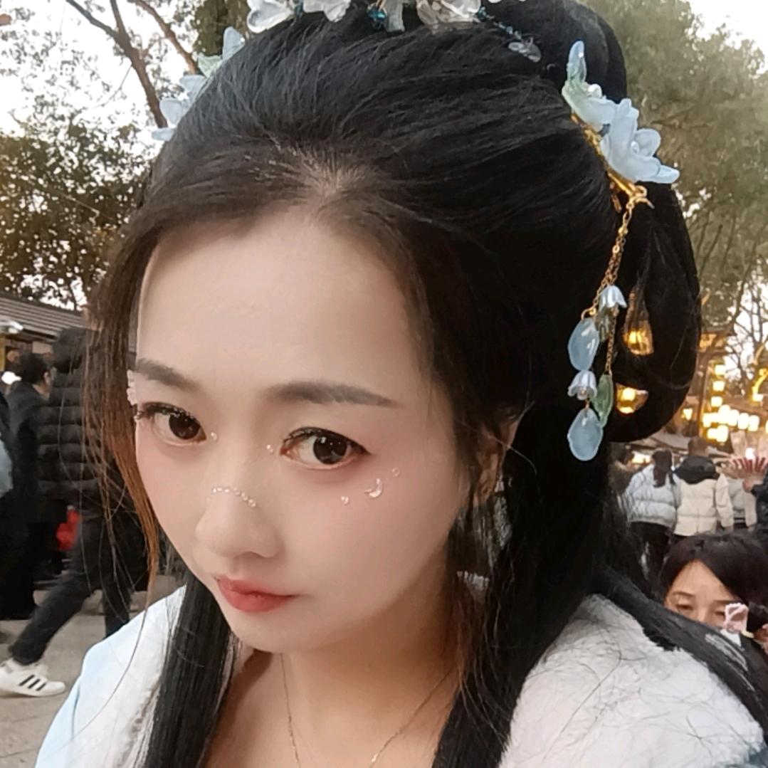 《静静》拒绝🙅🏻‍♂️私聊