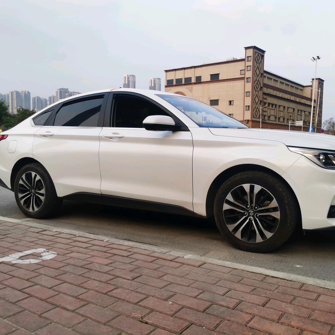 一人一车闯全国