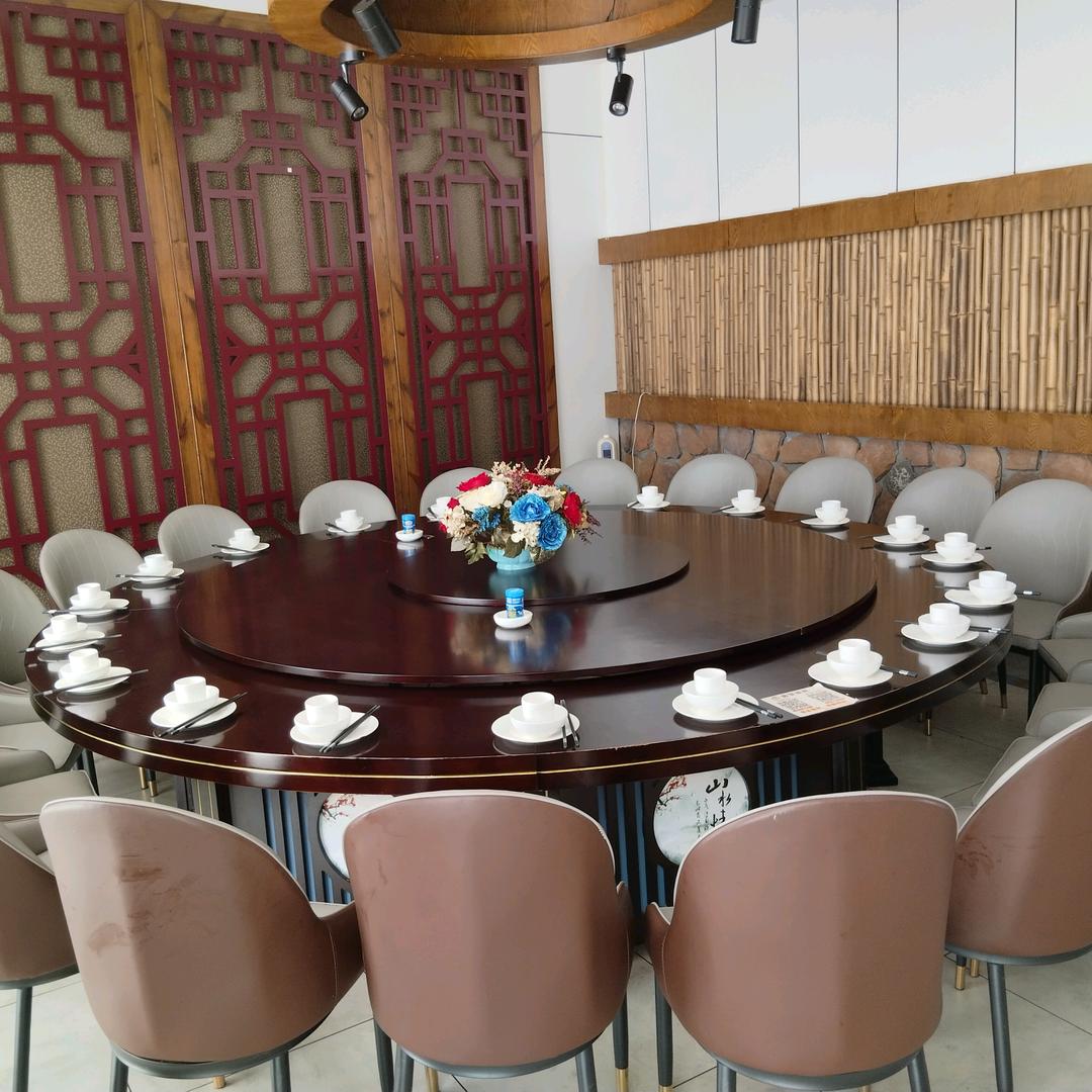 叶草（手机摄影）