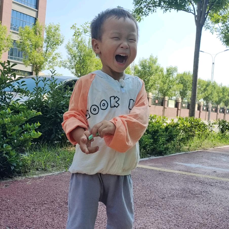 小小越