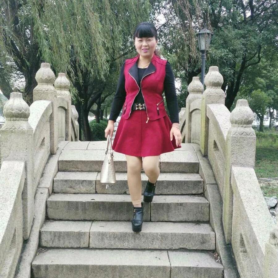 赢莹
