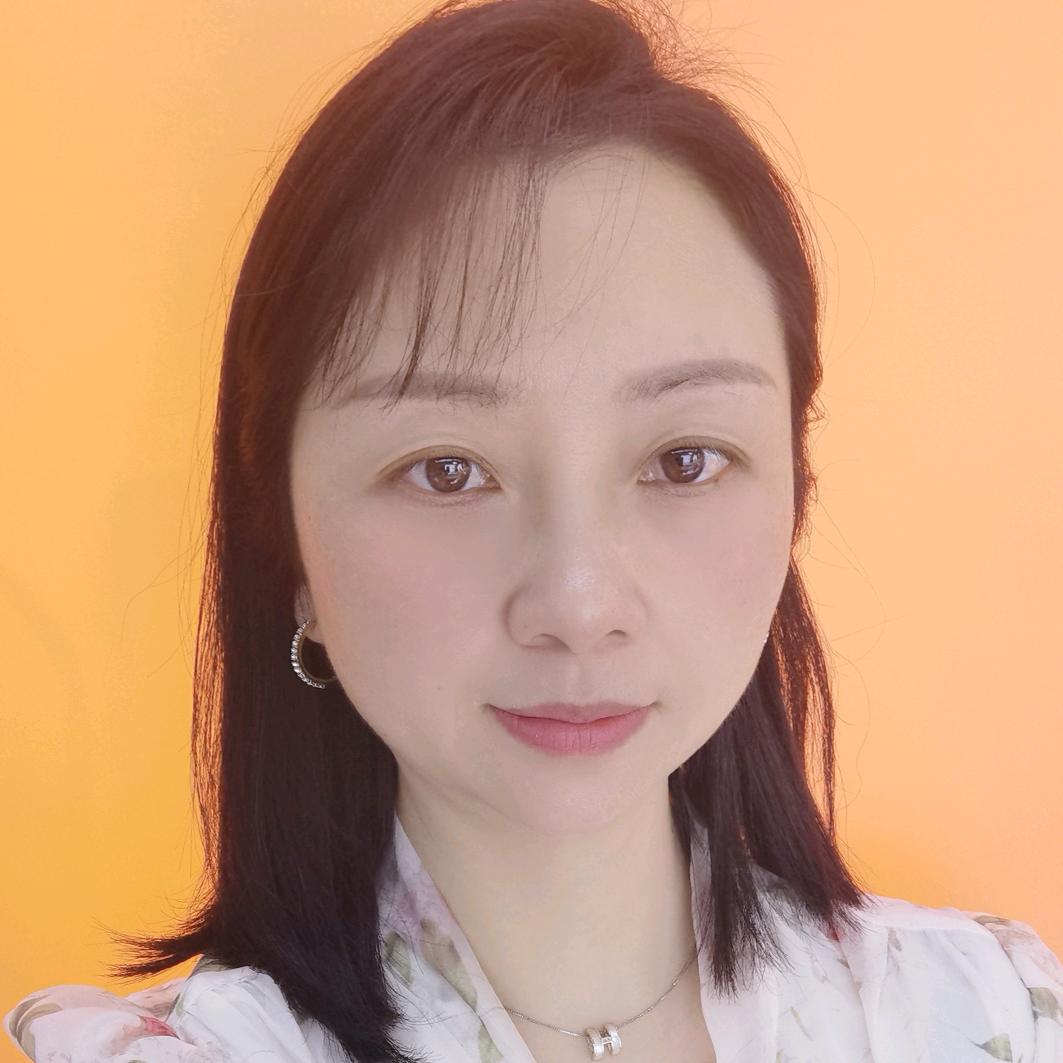 张小英
