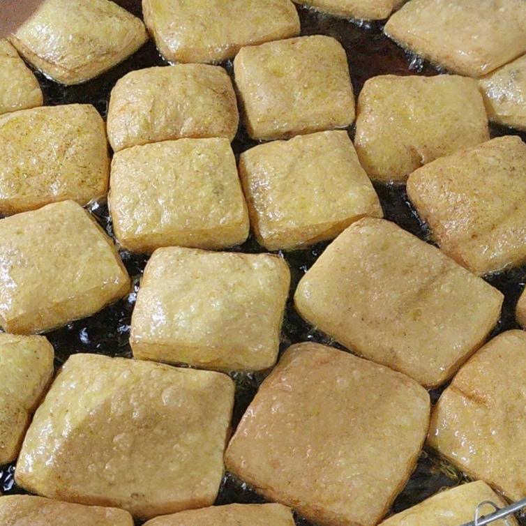 春姐（婆油豆干）