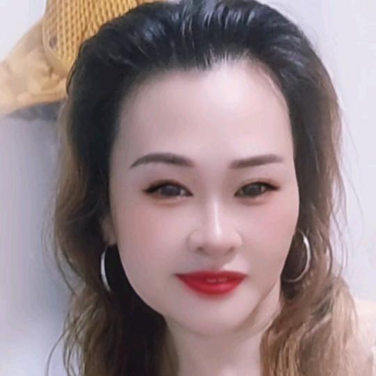 单身妈妈小芳