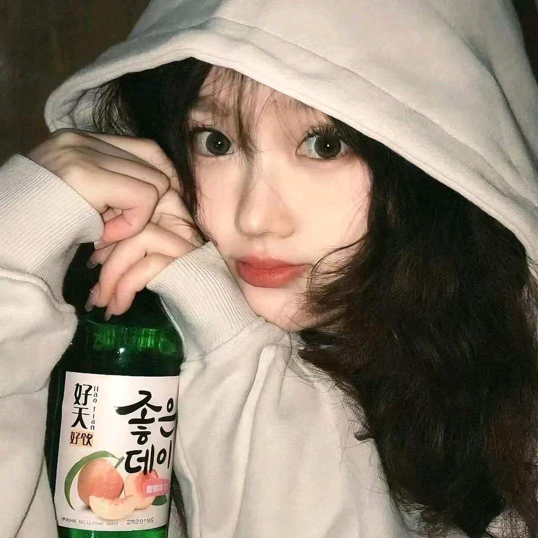 小嘴抹了蜡